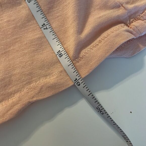 H&m pink tank top with flowey bottom size extra small. Short length. Lightweight - Picture 9 of 9